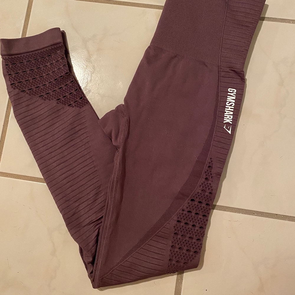Gymshark Energy Seamless Legging in Dark Purple